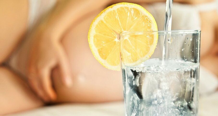 règles pour boire de l'eau avec du citron